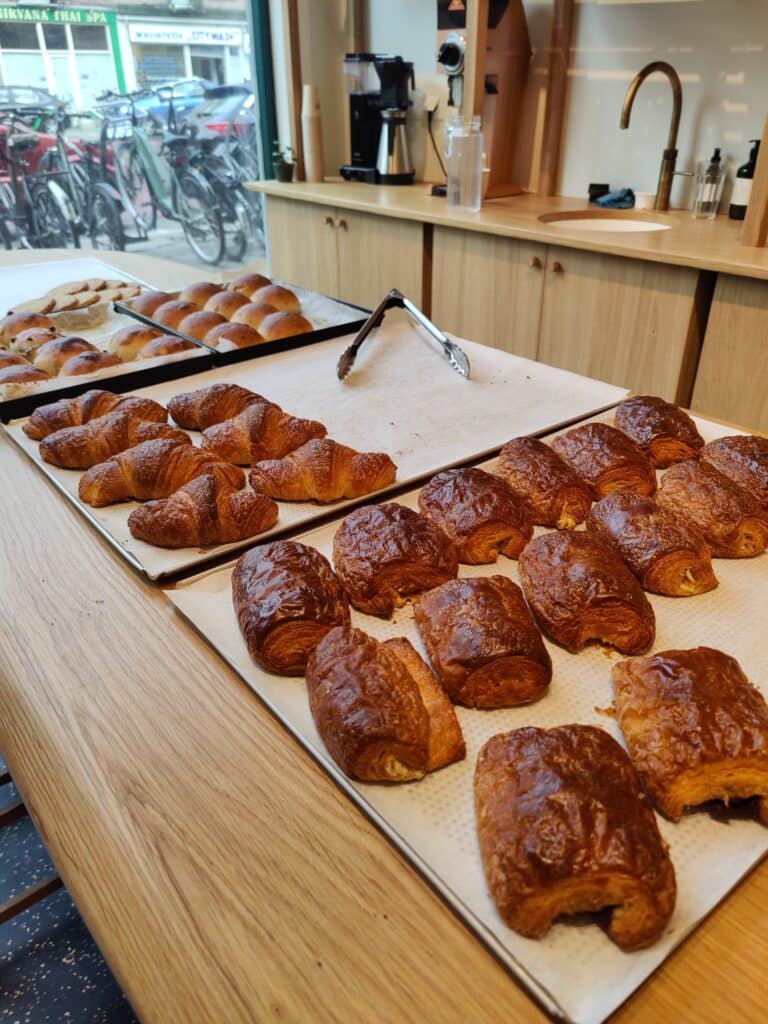 Croissants, Chocoladebroodjes en krentenbollen